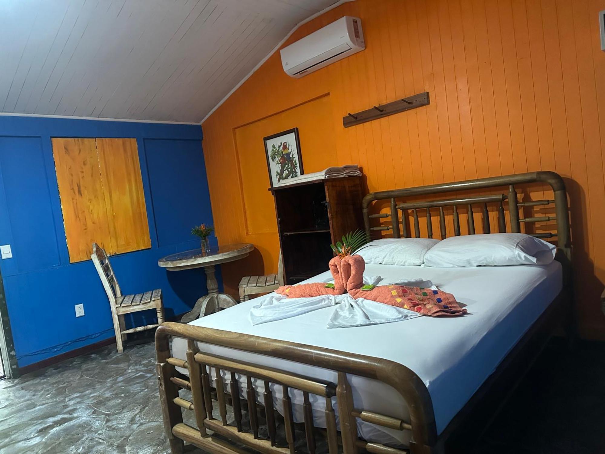 Chosa Manglar Suites & Cabins Puerto Jiménez エクステリア 写真