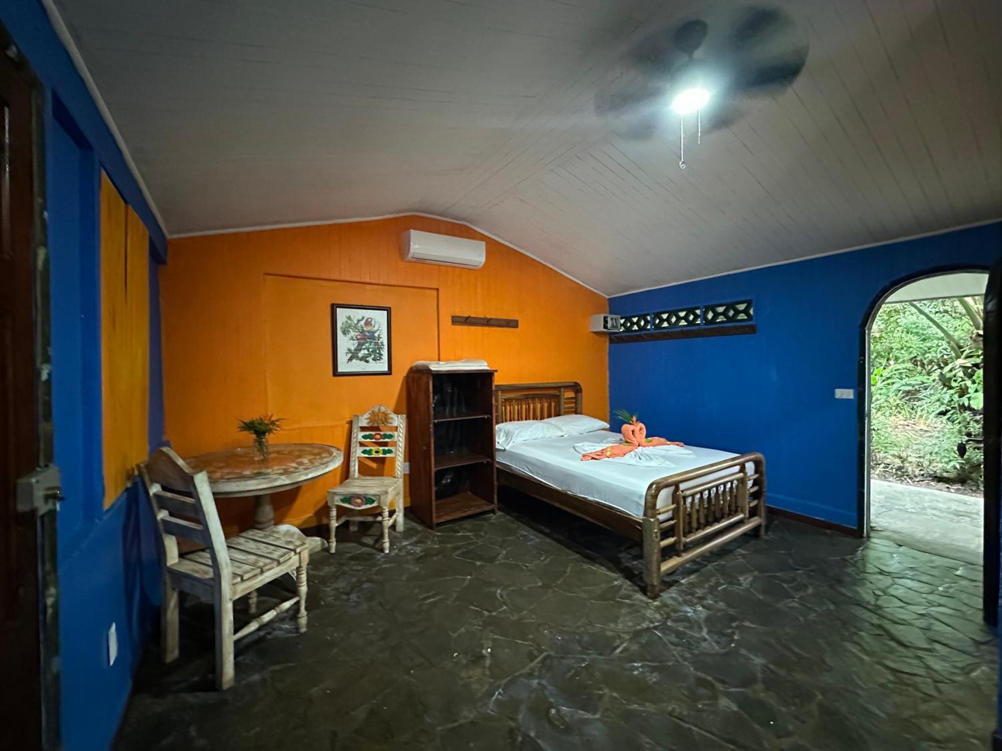 Chosa Manglar Suites & Cabins Puerto Jiménez エクステリア 写真