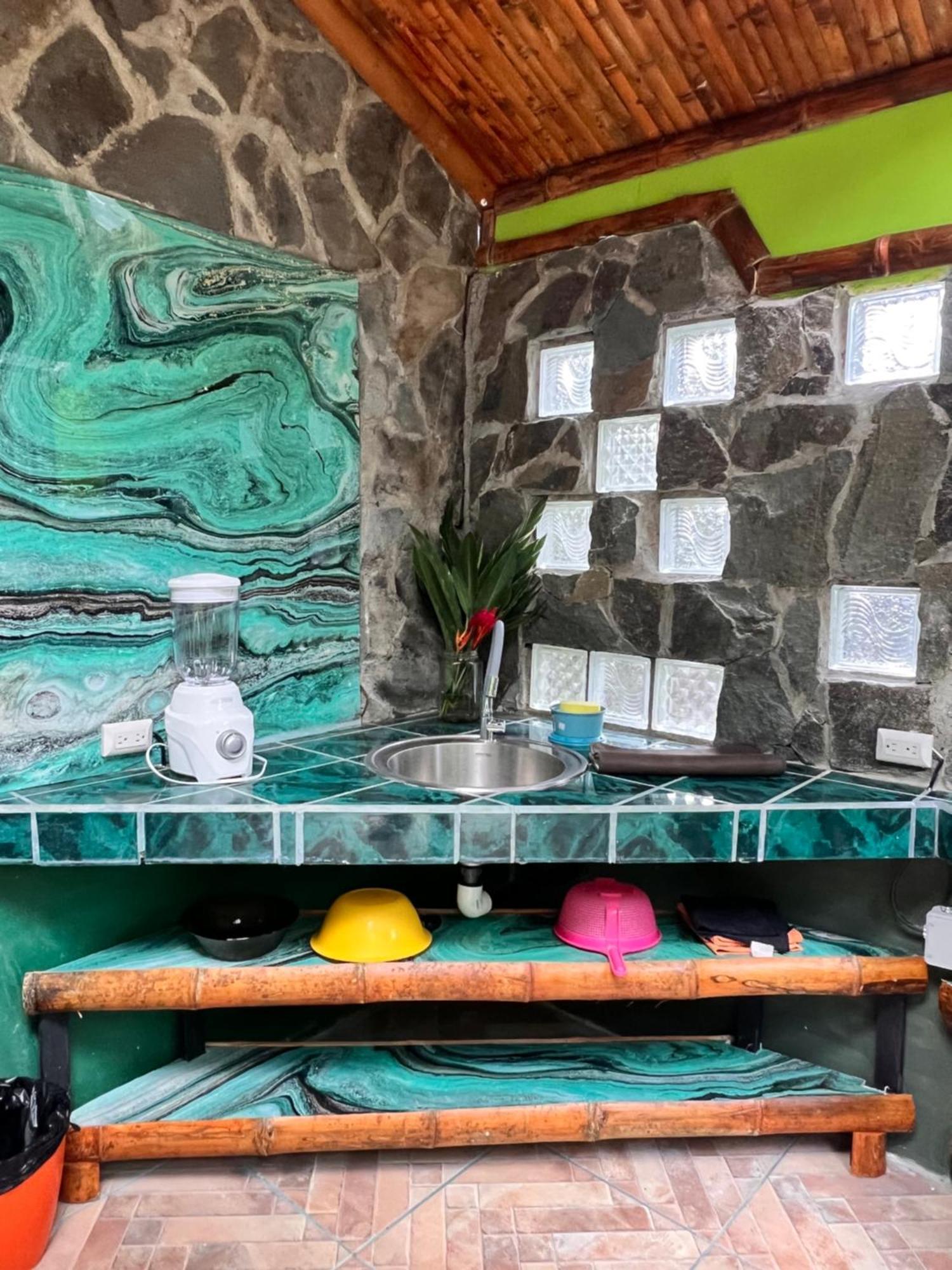 Chosa Manglar Suites & Cabins Puerto Jiménez エクステリア 写真