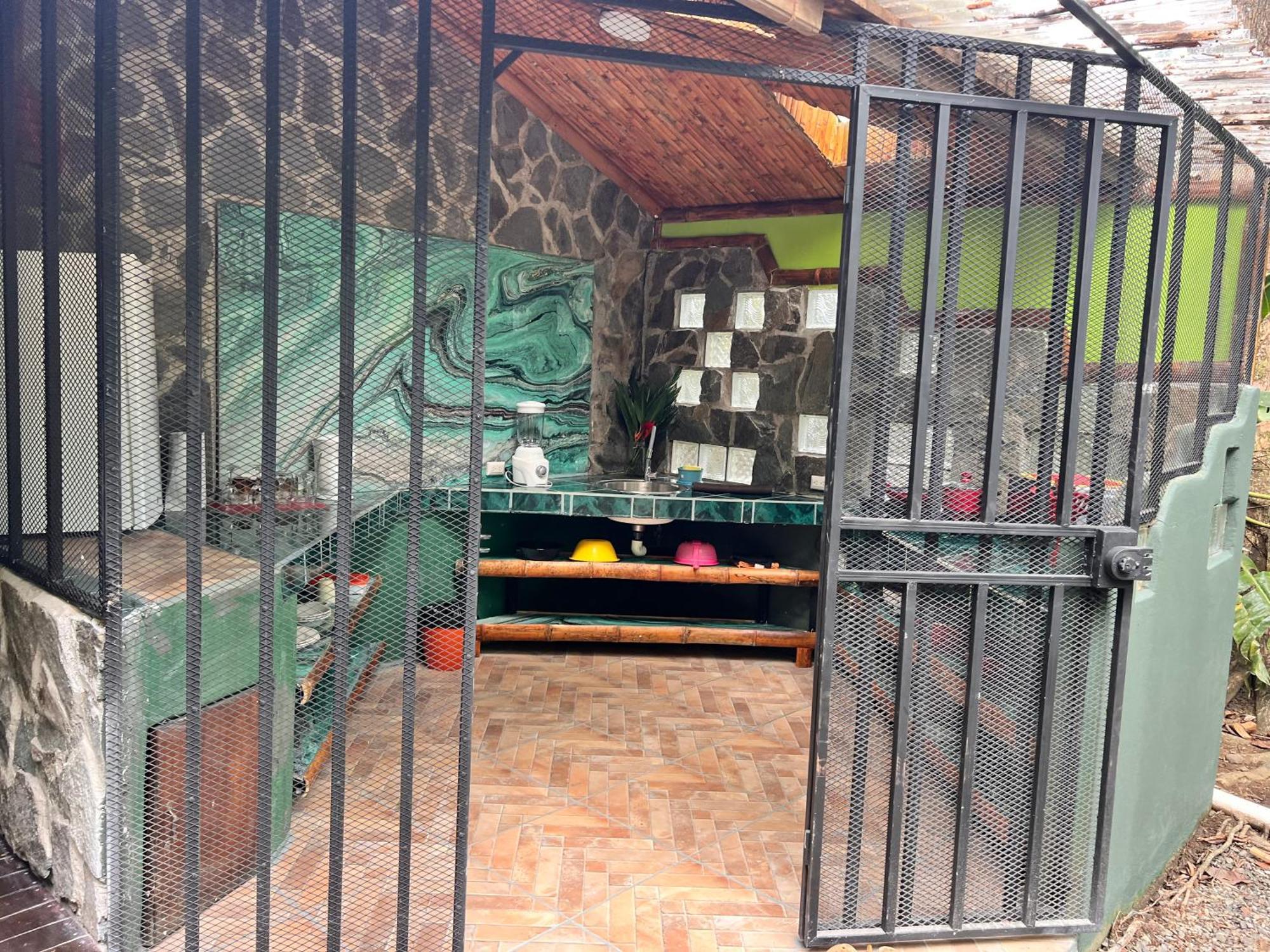 Chosa Manglar Suites & Cabins Puerto Jiménez エクステリア 写真